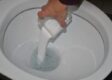 Manfaat Soda Api untuk WC Yang Mampet dan Cara Memakainya